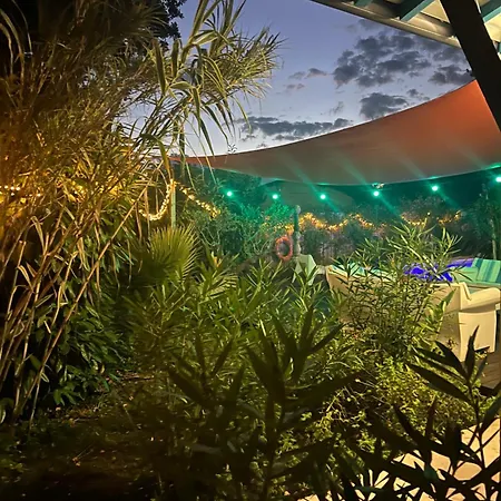 - Maison Le Paradis * Ares