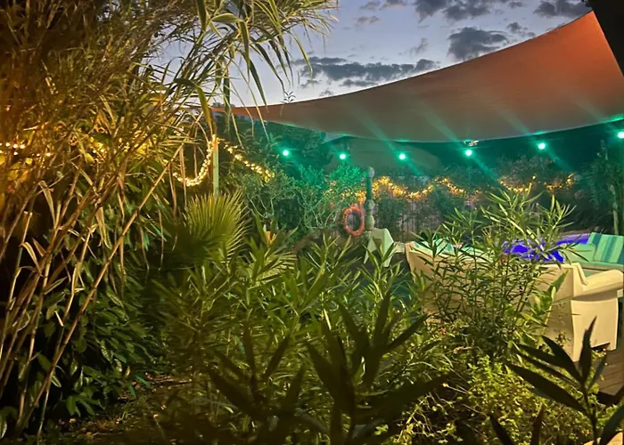 - Maison Le Paradis * Ares